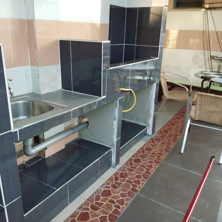 Oyo 90972 Jj Homestay 米里 外观 照片