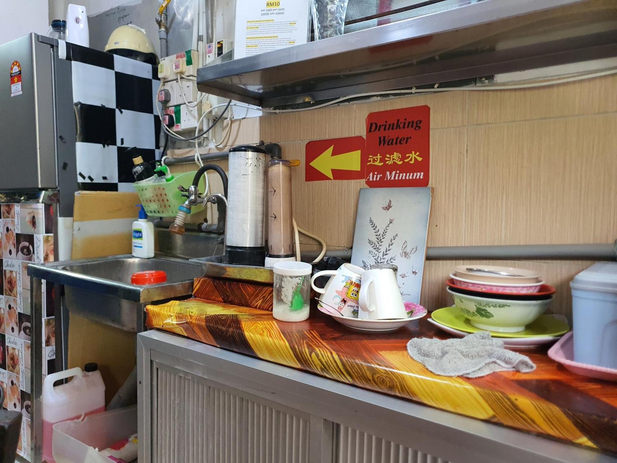 Oyo 90972 Jj Homestay 米里 外观 照片