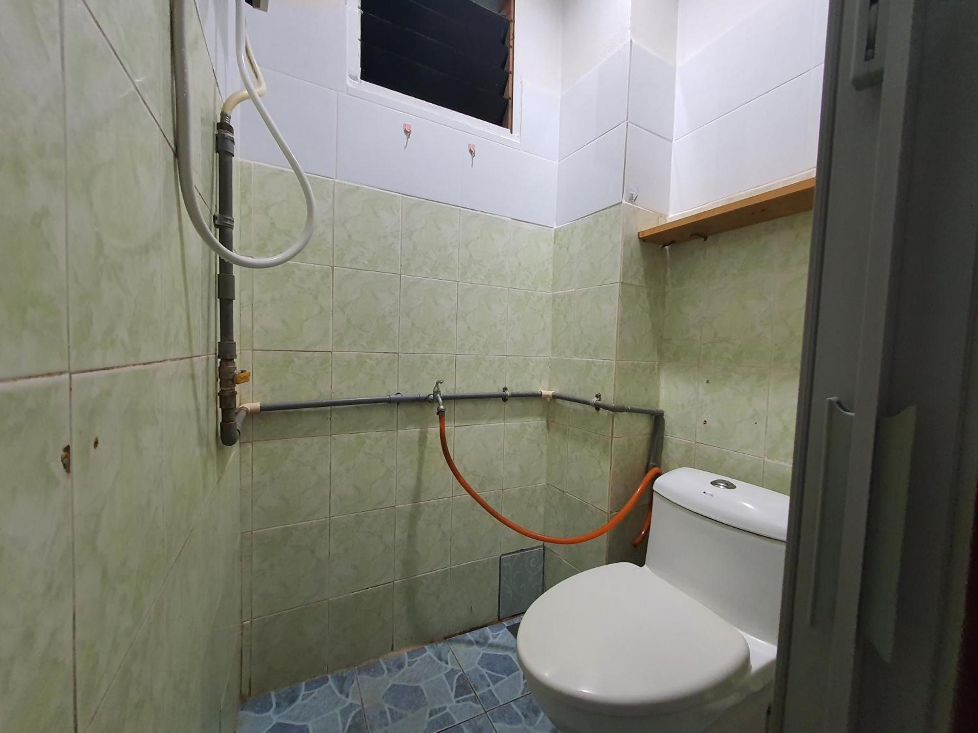 Oyo 90972 Jj Homestay 米里 外观 照片