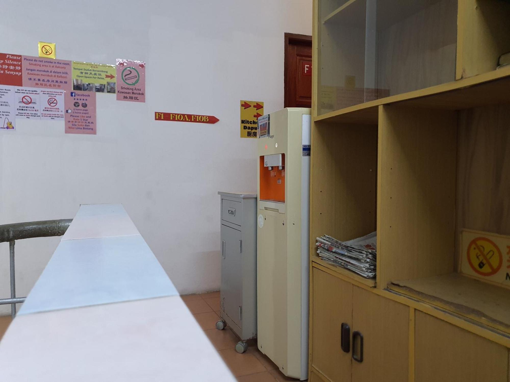 Oyo 90972 Jj Homestay 米里 外观 照片